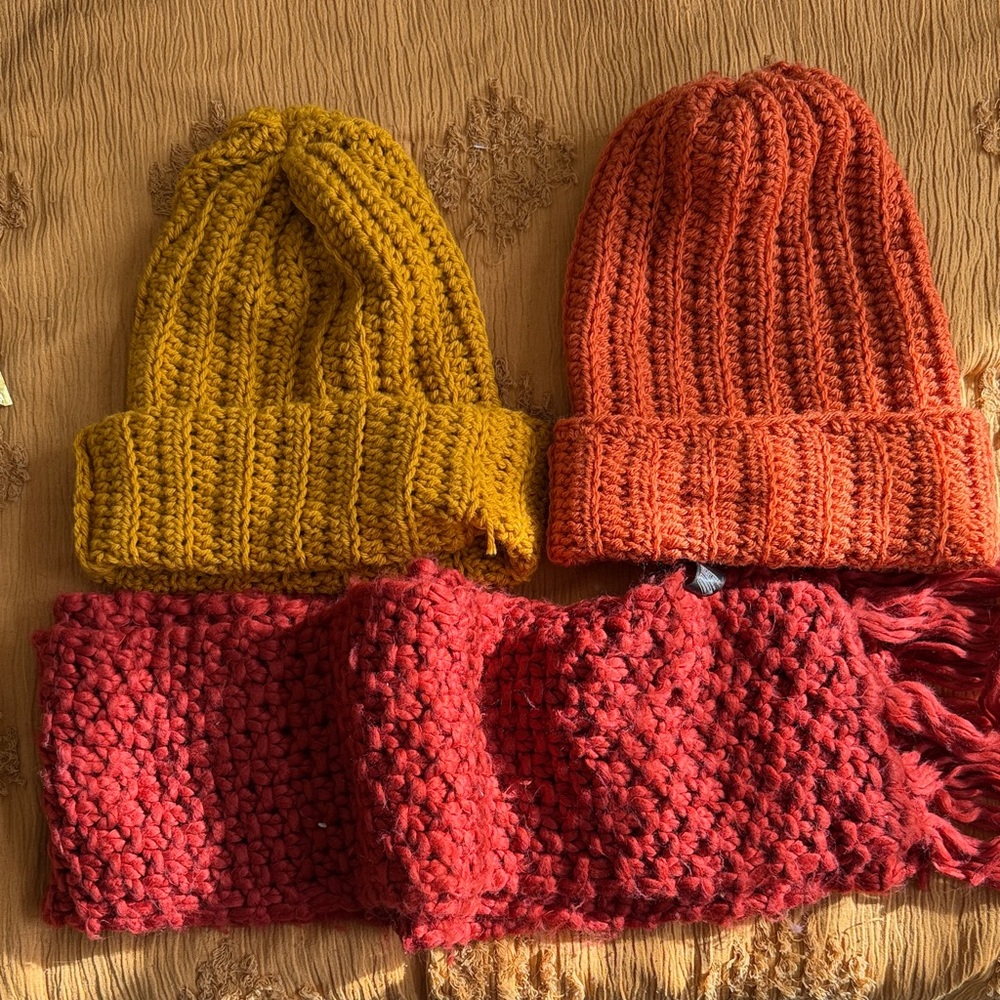 Unisex Knit Hat and Scarf Set - Mustard, Orange, Red